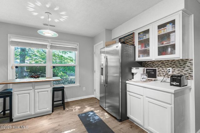 214 Baytree Drive, Jacksonville, NC 28546