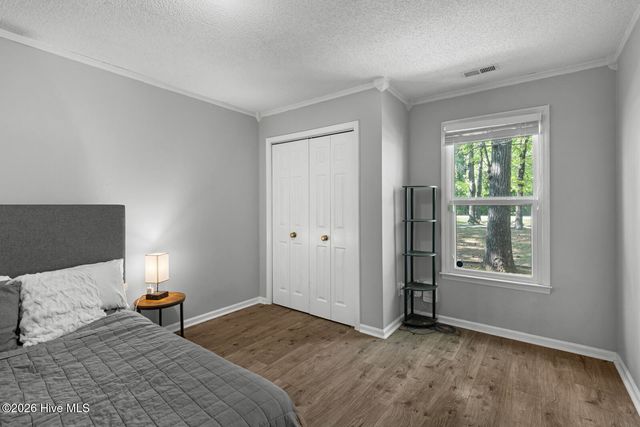 214 Baytree Drive, Jacksonville, NC 28546