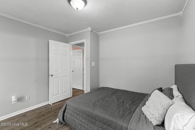 214 Baytree Drive, Jacksonville, NC 28546