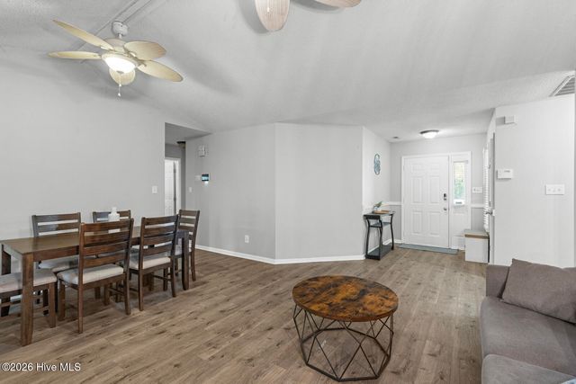 214 Baytree Drive, Jacksonville, NC 28546