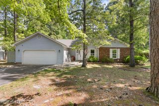 214 Baytree Drive, Jacksonville, NC 28546