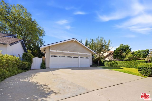 18744 Vintage Street, Northridge (los Angeles), CA 91324