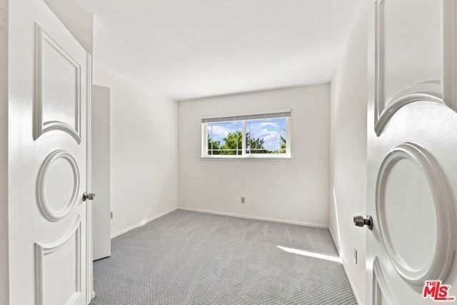 18744 Vintage Street, Northridge (los Angeles), CA 91324