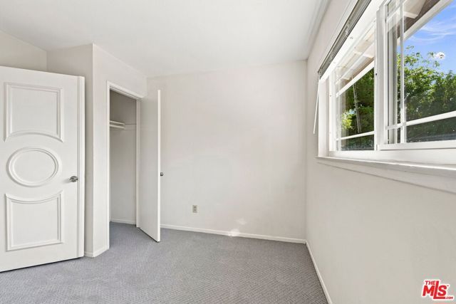 18744 Vintage Street, Northridge (los Angeles), CA 91324