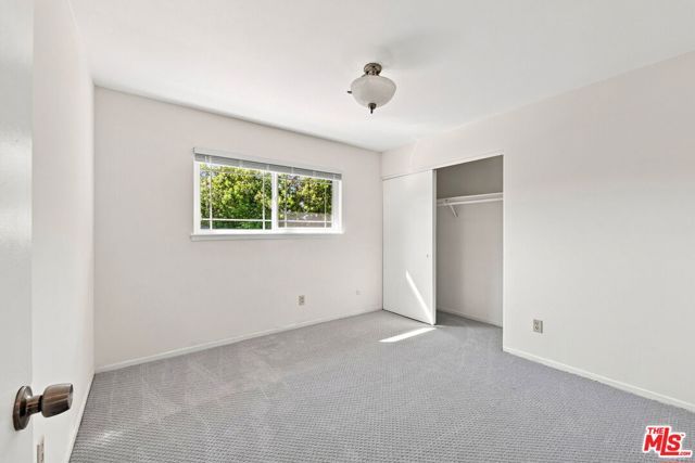 18744 Vintage Street, Northridge (los Angeles), CA 91324