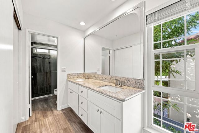 18744 Vintage Street, Northridge (los Angeles), CA 91324