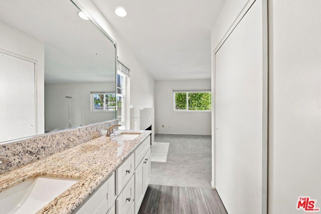 18744 Vintage Street, Northridge (los Angeles), CA 91324