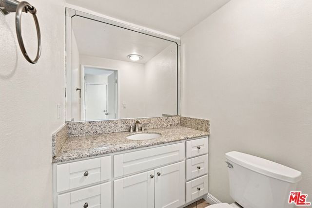 18744 Vintage Street, Northridge (los Angeles), CA 91324