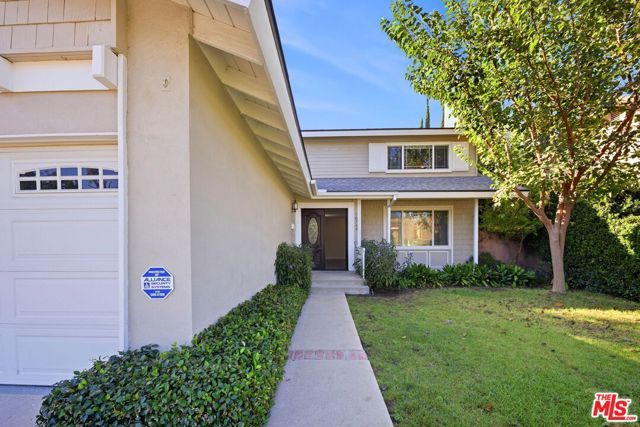 18744 Vintage Street, Northridge (los Angeles), CA 91324