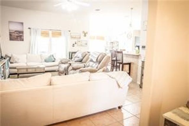 13709 Suntan Ave, Corpus Christi, TX 78418