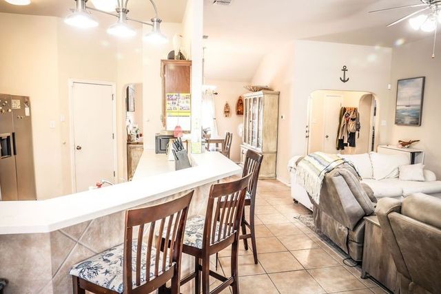 13709 Suntan Ave, Corpus Christi, TX 78418