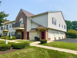 9563 LAKESIDE Drive, Ypsilanti Charter Township, MI 48197
