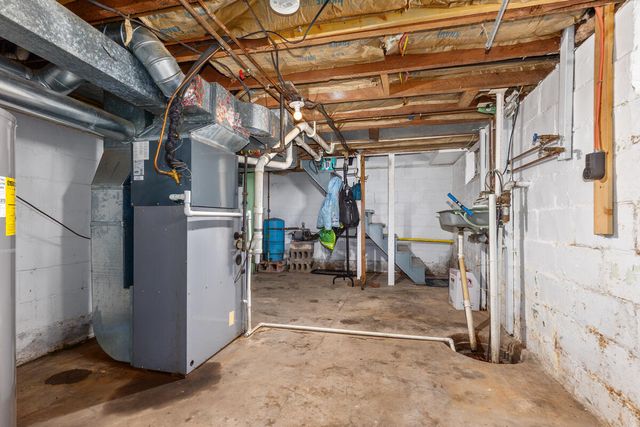 15331 Quincy Street, Park Twp, MI 49424