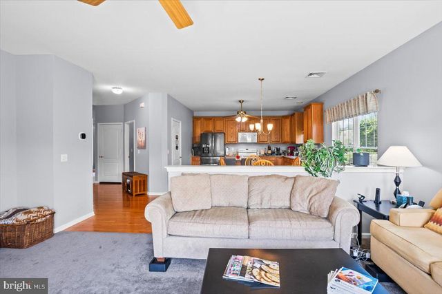 1805 RISSER LN, Lancaster, PA 17601