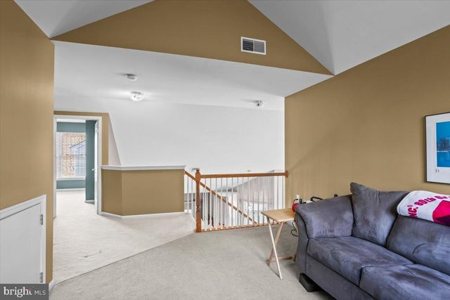 1805 RISSER LN, Lancaster, PA 17601