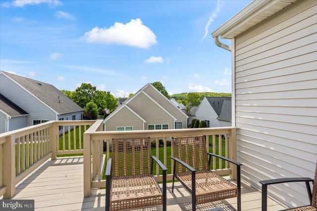 1805 RISSER LN, Lancaster, PA 17601