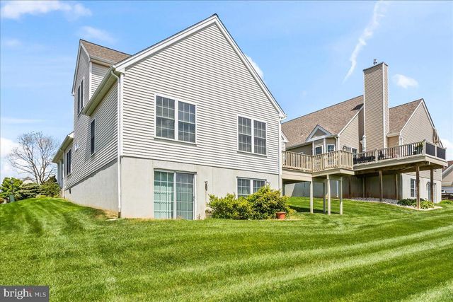 1805 RISSER LN, Lancaster, PA 17601