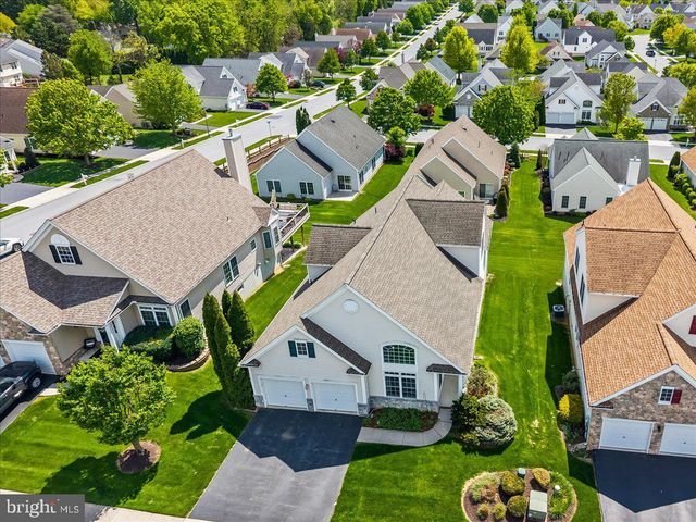 1805 RISSER LN, Lancaster, PA 17601