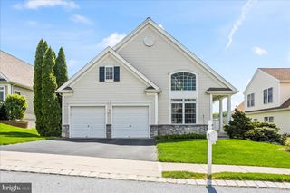 1805 RISSER LN, Lancaster, PA 17601