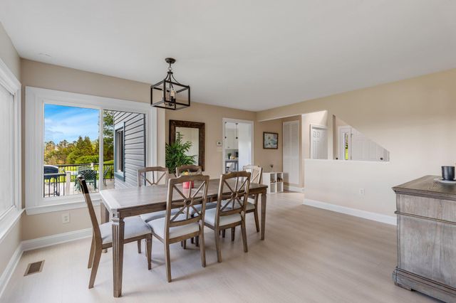35571 SUFFOLK LN, Hillsboro, VA 20132