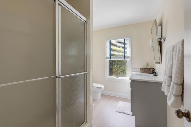 35571 SUFFOLK LN, Hillsboro, VA 20132