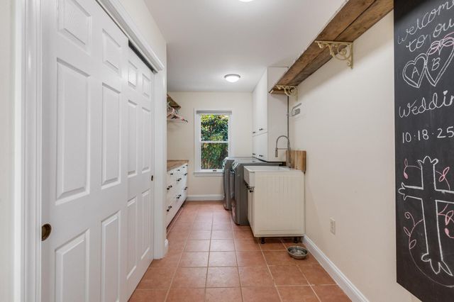 35571 SUFFOLK LN, Hillsboro, VA 20132