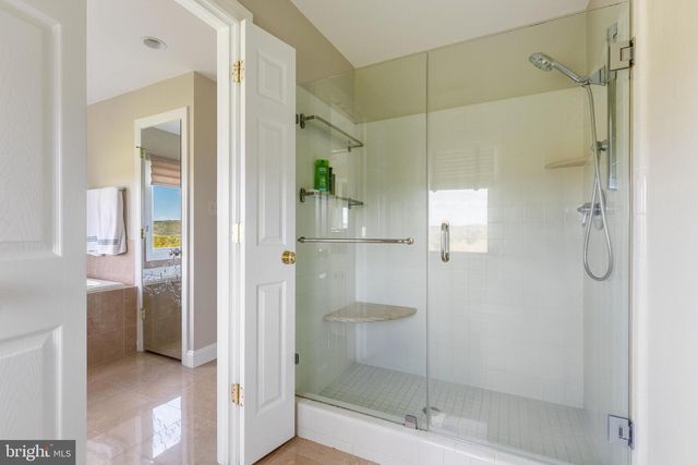 35571 SUFFOLK LN, Hillsboro, VA 20132