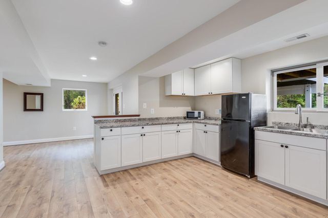 35571 SUFFOLK LN, Hillsboro, VA 20132