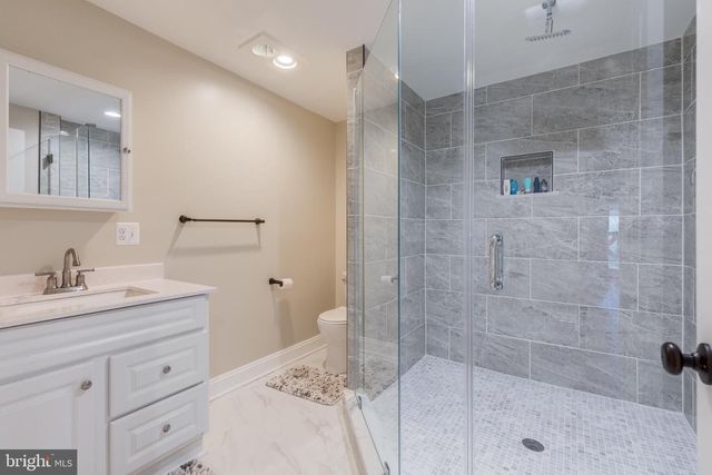 35571 SUFFOLK LN, Hillsboro, VA 20132