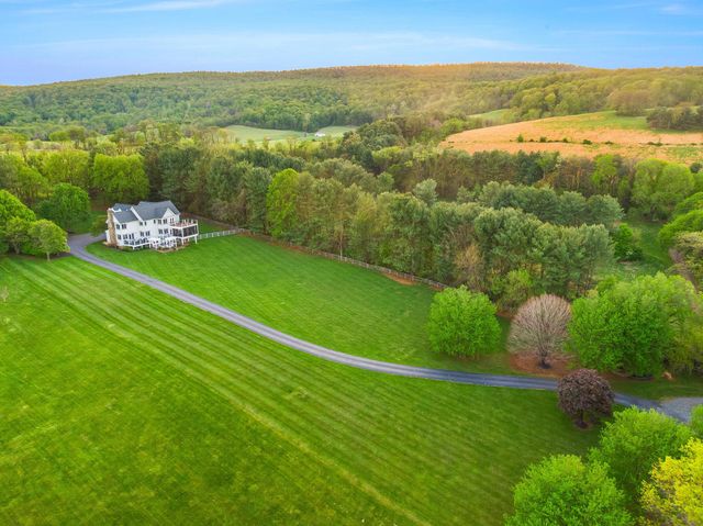 35571 SUFFOLK LN, Hillsboro, VA 20132