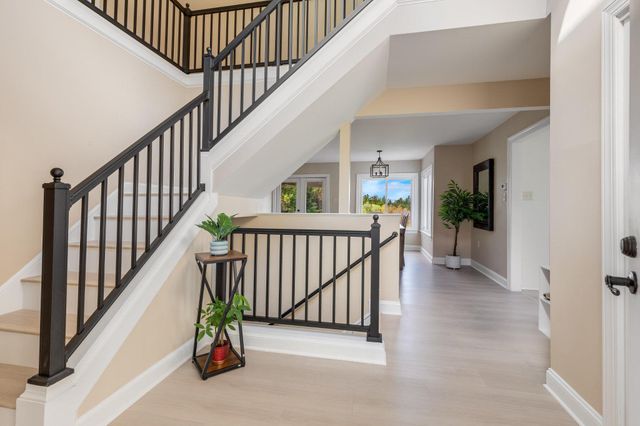 35571 SUFFOLK LN, Hillsboro, VA 20132