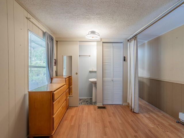 21220 E HIGHWAY 316, Fort Mc Coy, FL 32134