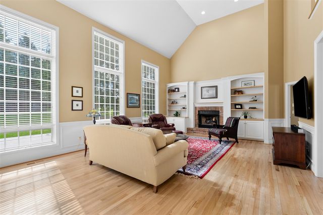 6815 Oleander Lane, Portage, MI 49024