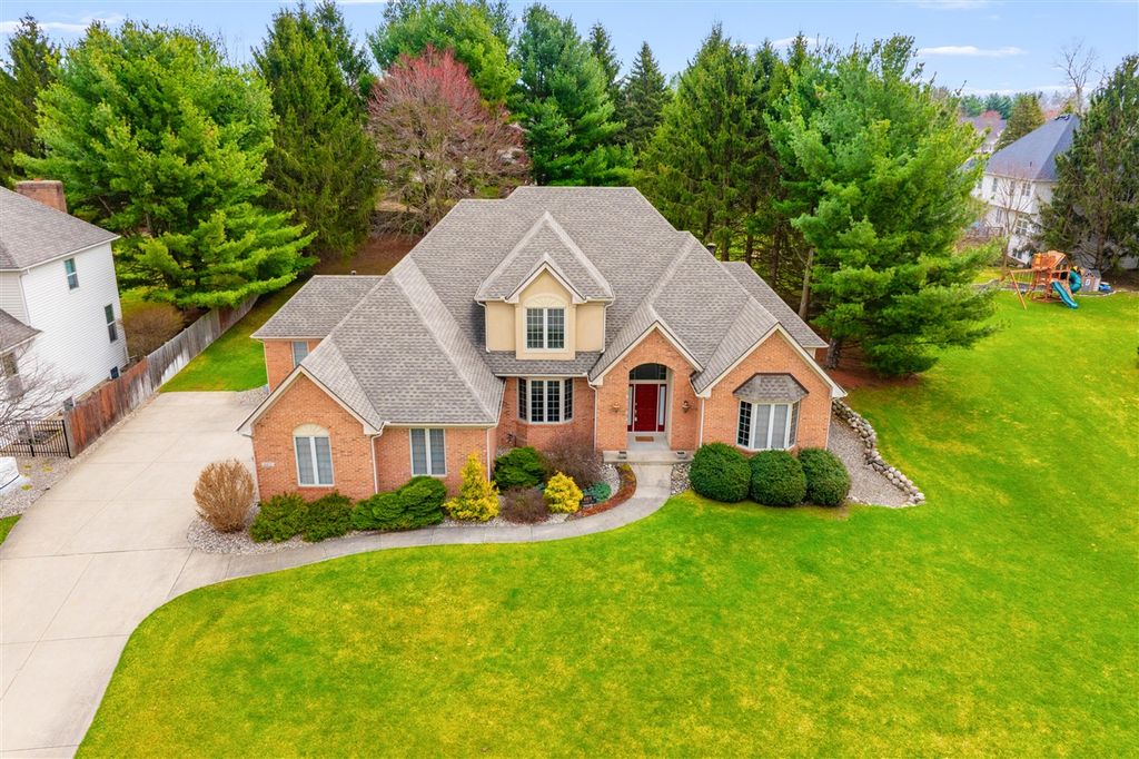 6815 Oleander Lane, Portage, MI 49024