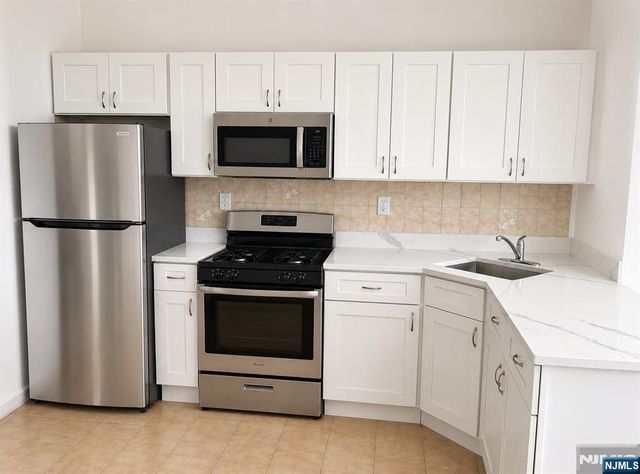 1870 John F Kennedy Boulevard 3F, Jersey City, NJ 07305