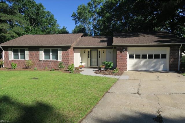 517 Norman LN, Virginia Beach, VA 23452