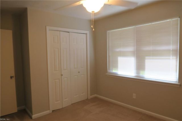 517 Norman LN, Virginia Beach, VA 23452