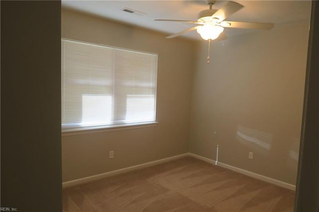517 Norman LN, Virginia Beach, VA 23452