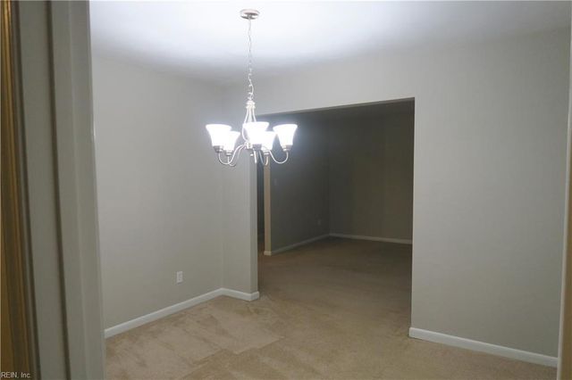 517 Norman LN, Virginia Beach, VA 23452
