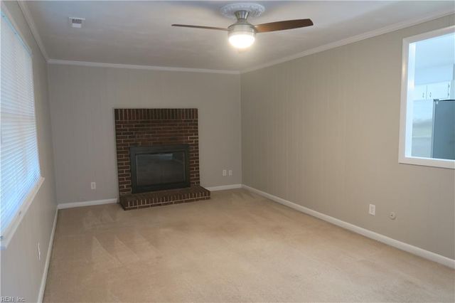 517 Norman LN, Virginia Beach, VA 23452