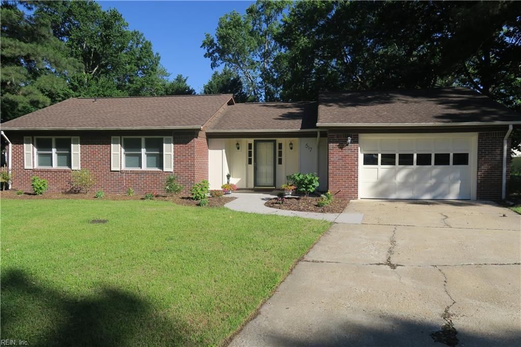 517 Norman LN, Virginia Beach, VA 23452