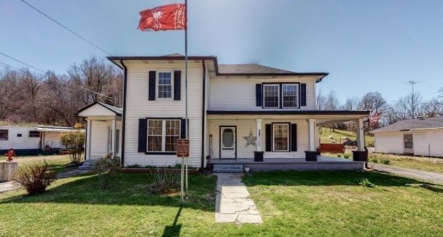 419 E Main St, Red Boiling Springs, TN 37150