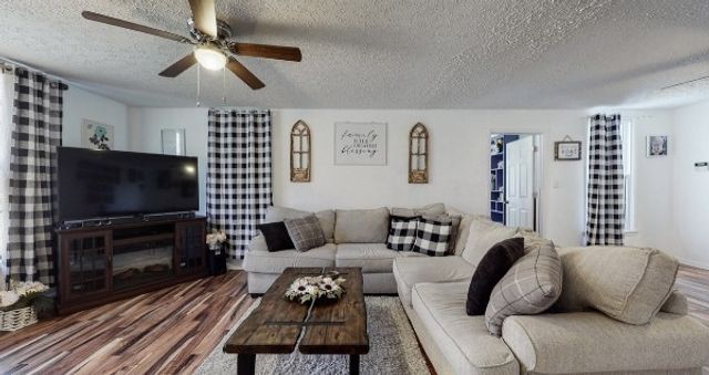 419 E Main St, Red Boiling Springs, TN 37150