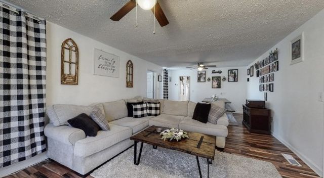 419 E Main St, Red Boiling Springs, TN 37150