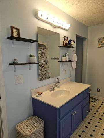 419 E Main St, Red Boiling Springs, TN 37150