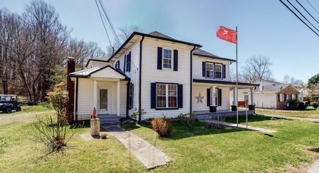 419 E Main St, Red Boiling Springs, TN 37150