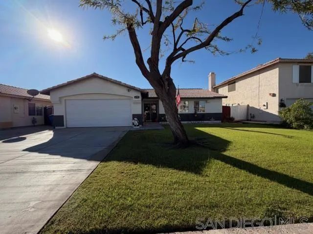 678 Mesquite, Imperial, CA 92251