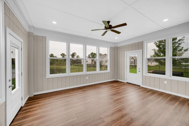 2502 Stirling Drive, Valparaiso, IN 46383