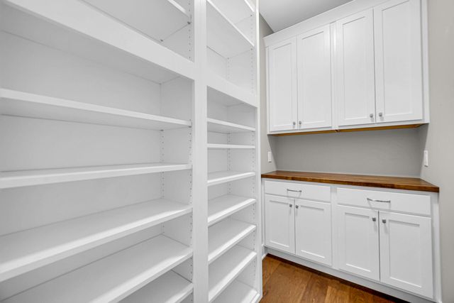2502 Stirling Drive, Valparaiso, IN 46383