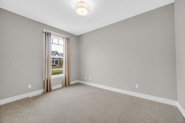 2502 Stirling Drive, Valparaiso, IN 46383